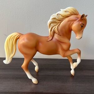 Breyer Chica Linda Chestnut Spirit Riding Free Collection #9201 Rain Mold